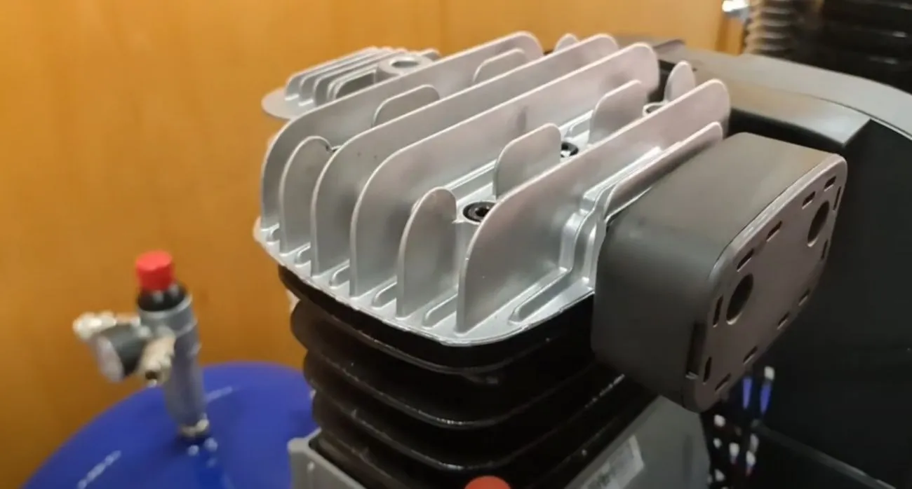 Αεροσυμπιεστής εμβολοφόρος 200 λίτρων 3hp Dari made in italy