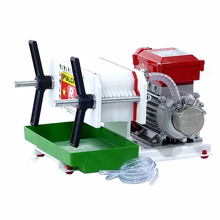 ο PULCINO® 10 OIL είναι ένα επαγγελματικό φίλτρο υγρών με ενσωματωμένη ηλεκτρική αντλία, ιδανικό για φιλτράρισμα:  ελαιολάδου  κρασιού  αποσταγμάτων  χυμών  υγρών τροφίμων γενικής χρήσης