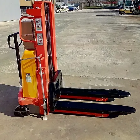 Ημι-ηλεκτρικό στάκερ 1000kg LIFT 1035SE