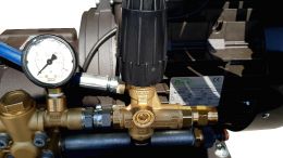 Υδροπλυστικό μηχάνημα hawk υψηλής πίεσης κρύου νερού 250 bar 900lit/hour  made in italy