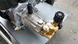 Βενζινοκίνητο πλυστικό μηχάνημα επαγγελματικής χρήσης με Loncin κινητηρα αντλία υψηλής πίεσης - RXV 205 bar 13 lt/min made in italy